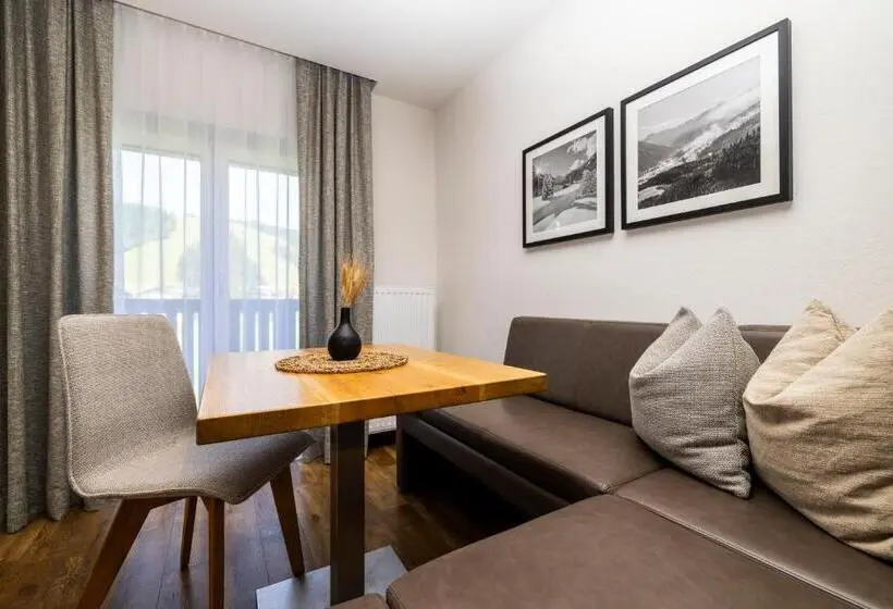 Huoneisto 1 Makuuhuone, Aparthotel Jägerheim