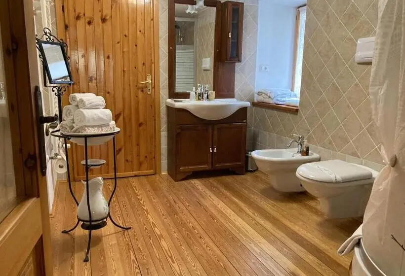 Sviitti Näkymä, B&b Maison Vallomy
