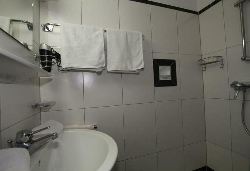 Номер Стандарт с Балконом, Pension Garni Gerhard