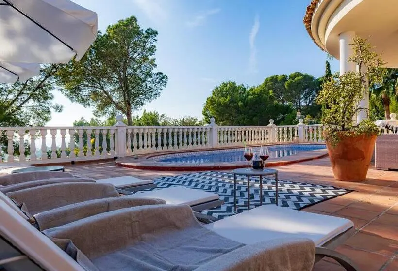 Standard-studio, Guesthouse Villa Altea