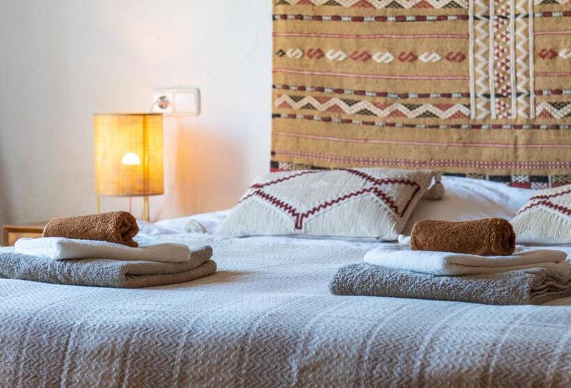 جناح, Guesthouse Villa Altea