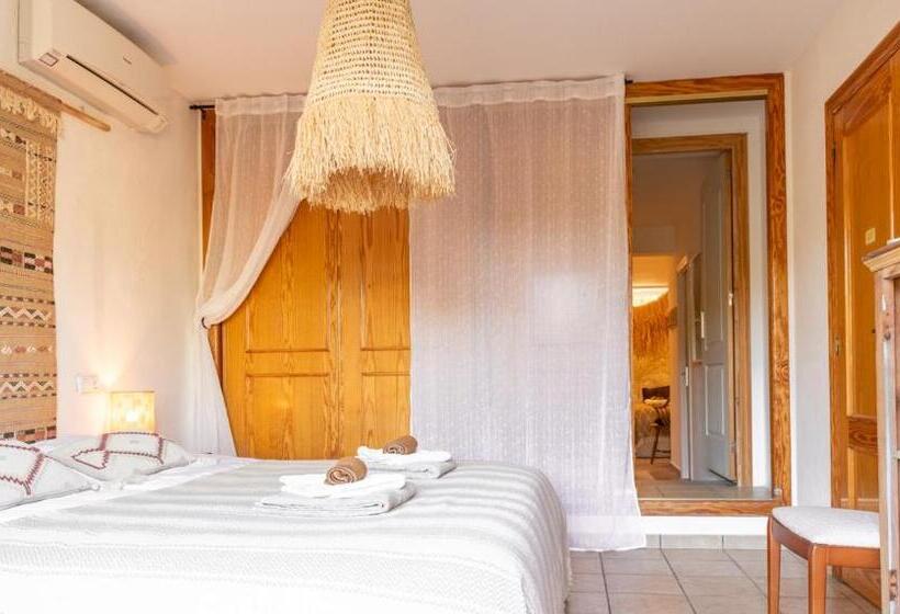 جناح, Guesthouse Villa Altea