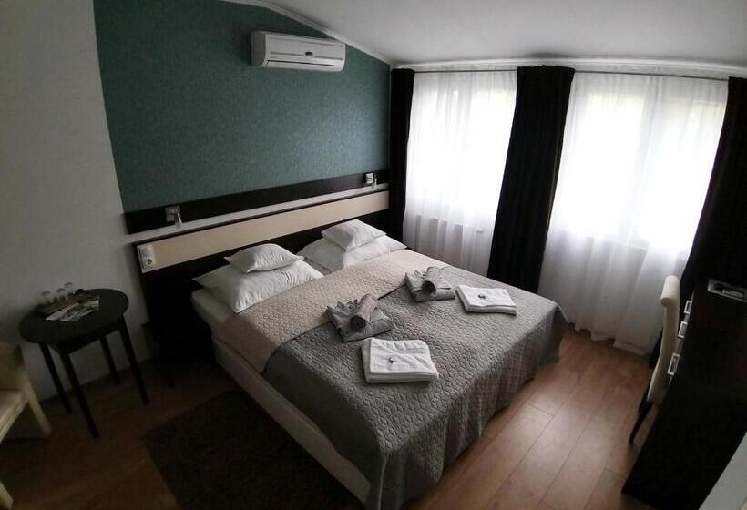 패밀리 룸, A16 Design Panzió