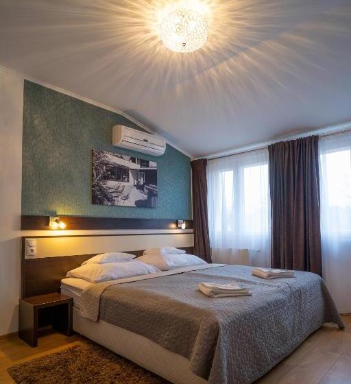 디럭스 룸, A16 Design Panzió