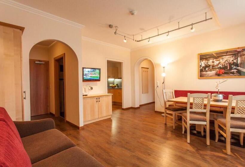 带1个卧室带花园景观的公寓, Alpenapart Ladis Ehemals Alpenapart Alexander