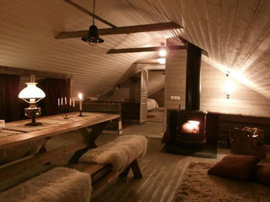 패밀리 룸, Old Farmhouse Wanha Tupa