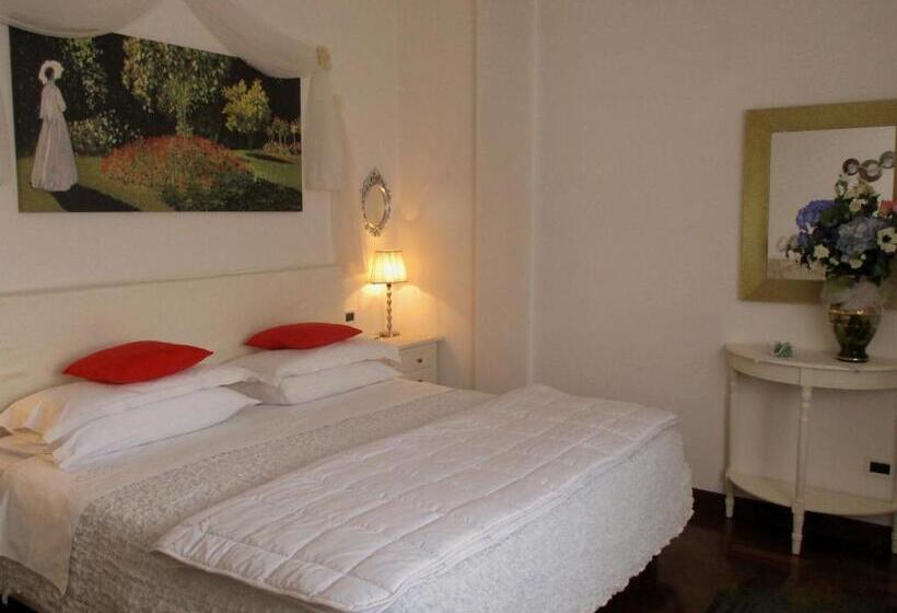 سوئیت جونیور با چشم‌انداز کوهستان, Luxury House B&b