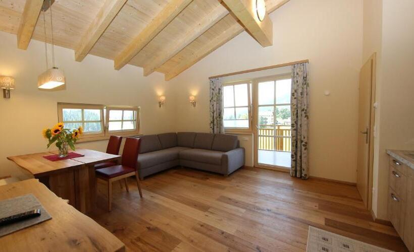 דירה בת חדר שינה 1 עם מרפסת, Alpenperle