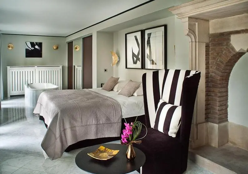 Sviitti Puutarhanäkymä, Le Manoir De Morimont