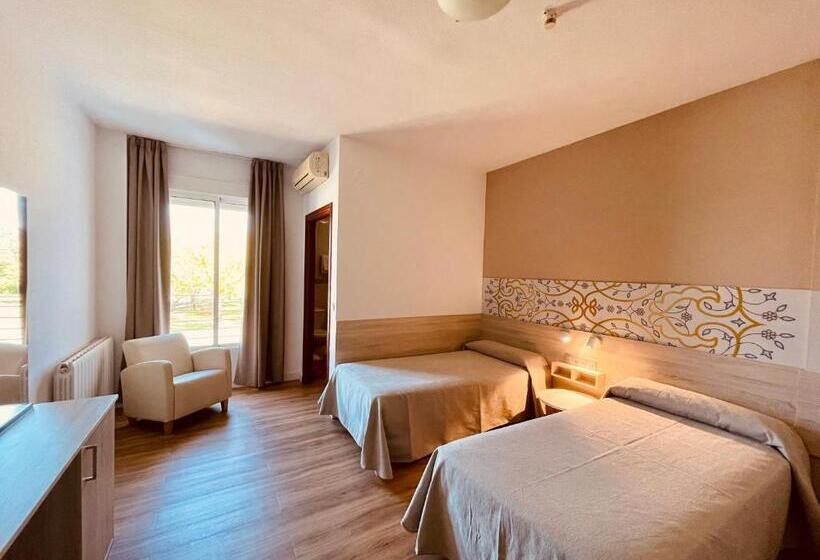 غرفة قياسية, Balneario Fuentes Del Trampal