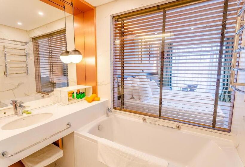 Номер Стандарт Вид на Бассейн, Sevtopolis Medical & Spa