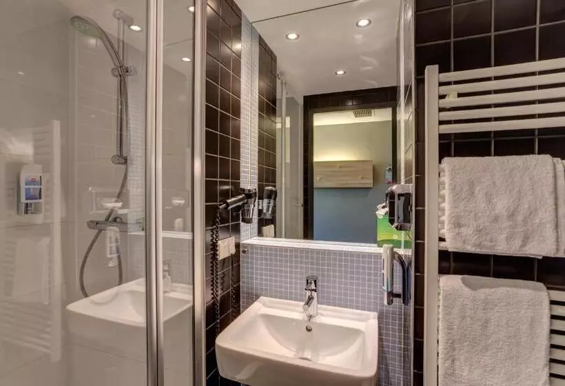 Superior-Zimmer, Meininger Hotel Berlin Airport