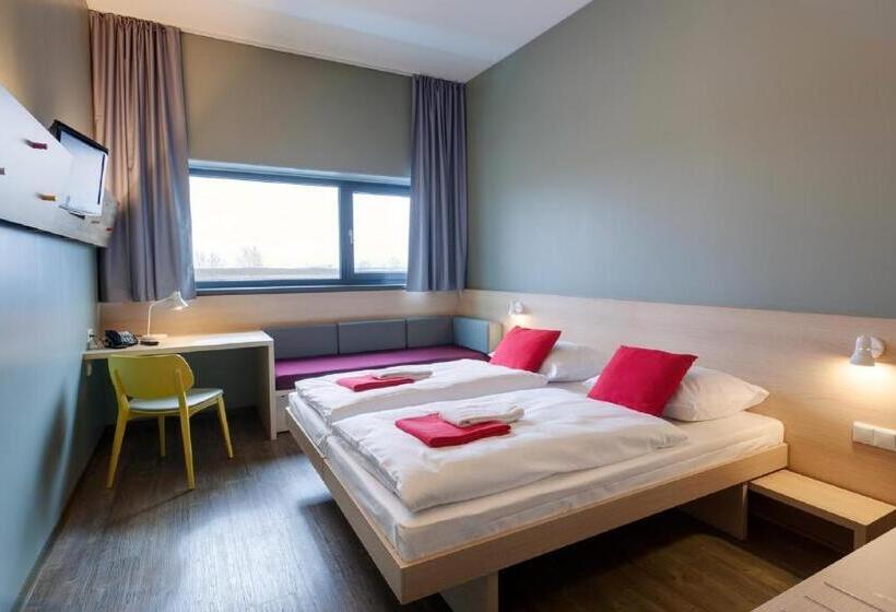 اتاق سوپریور, Meininger Hotel Berlin Airport