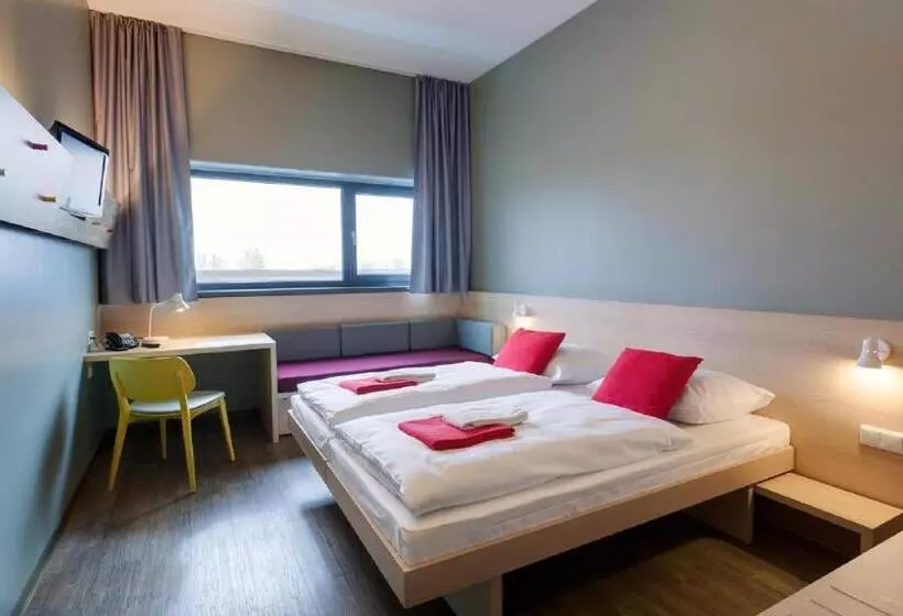 Superior-Zimmer, Meininger Hotel Berlin Airport