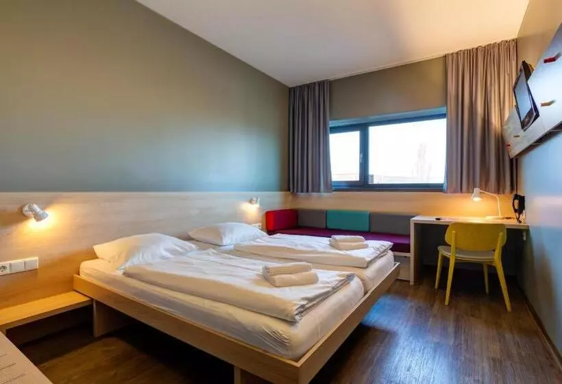 Superior-Zimmer, Meininger Hotel Berlin Airport