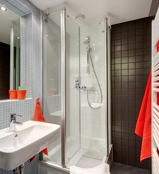 اتاق استاندارد سه نفره, Meininger Hotel Berlin Airport