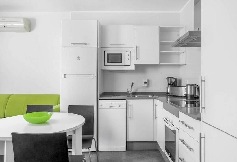 إستوديو قياسى, Club del Carmen