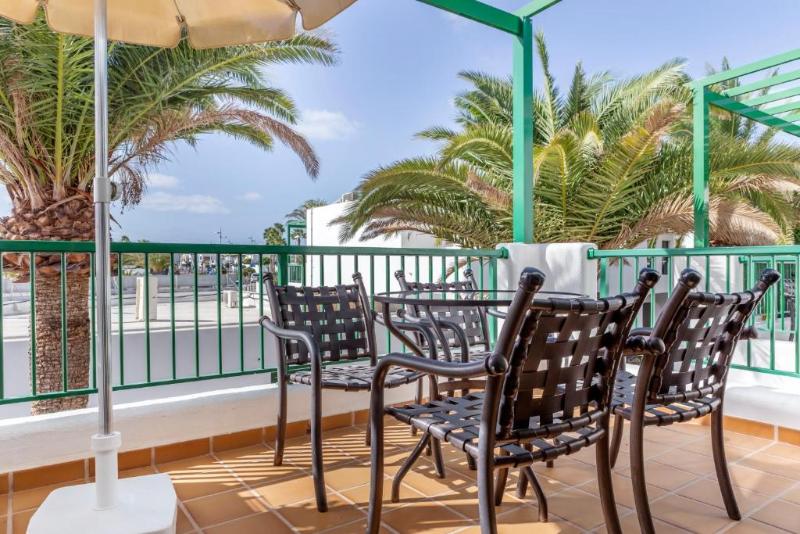 شقة غرفتين, Club del Carmen