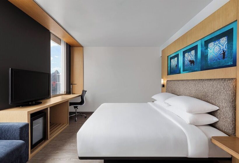 غرفة قياسية سرير مزدوج مطلة على المدينة, Aloft Bangkok Sukhumvit 11