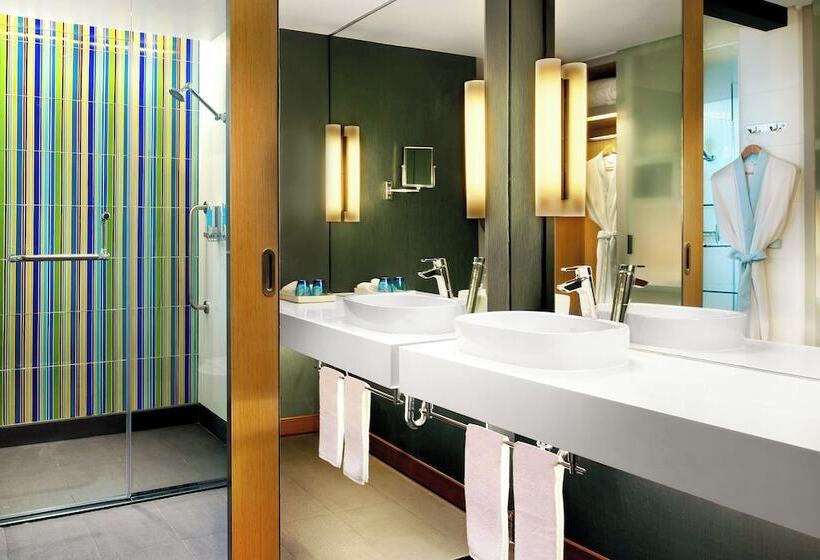 غرفه قياسيه سريرين مزدوجين, Aloft Bangkok Sukhumvit 11