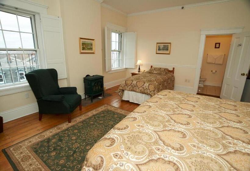 高级单人间, Christopher Dodge House