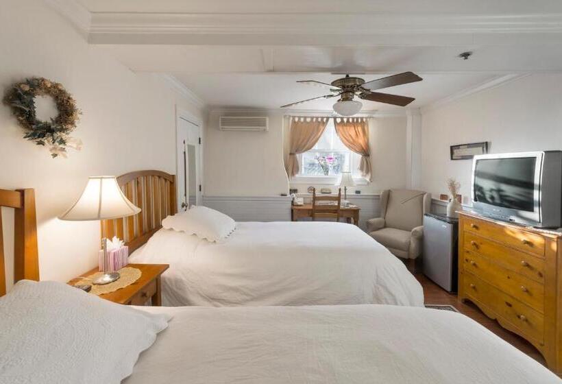 标准间, Christopher Dodge House