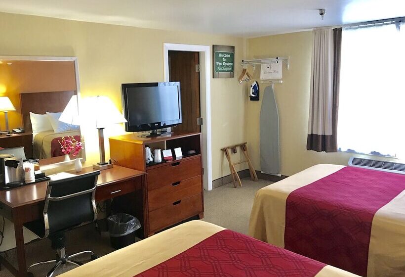 غرفه قياسيه سريرين مزدوجين, Econo Lodge Lakes Region