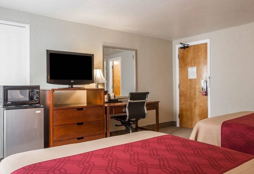 غرفه قياسيه سريرين مزدوجين, Econo Lodge Lakes Region
