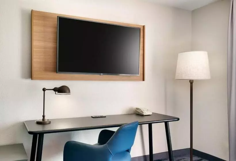 キングサイズベッドのスタンダードルーム, Fairfield Inn & Suites By Marriott Yakima