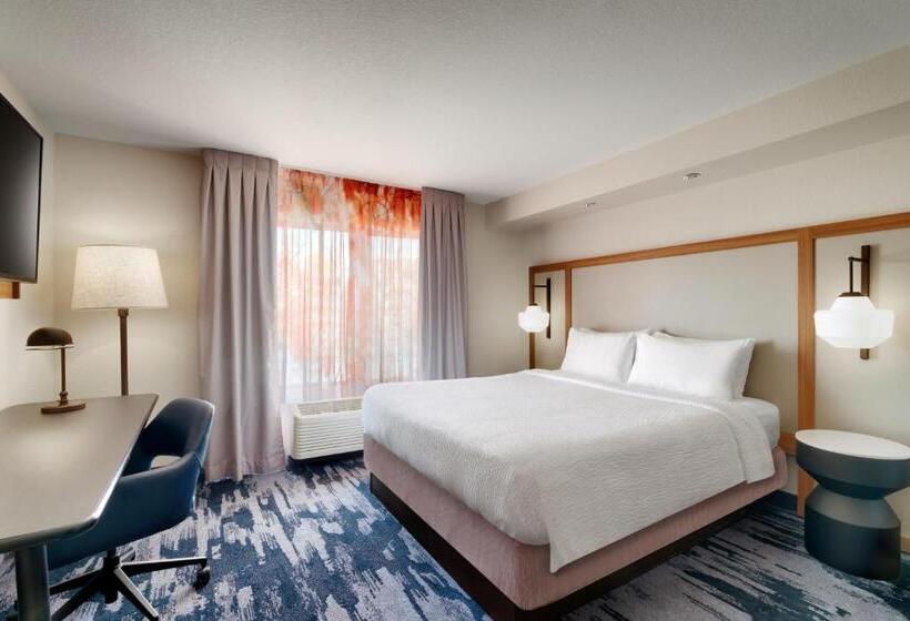 キングサイズベッドのスタンダードルーム, Fairfield Inn & Suites By Marriott Yakima
