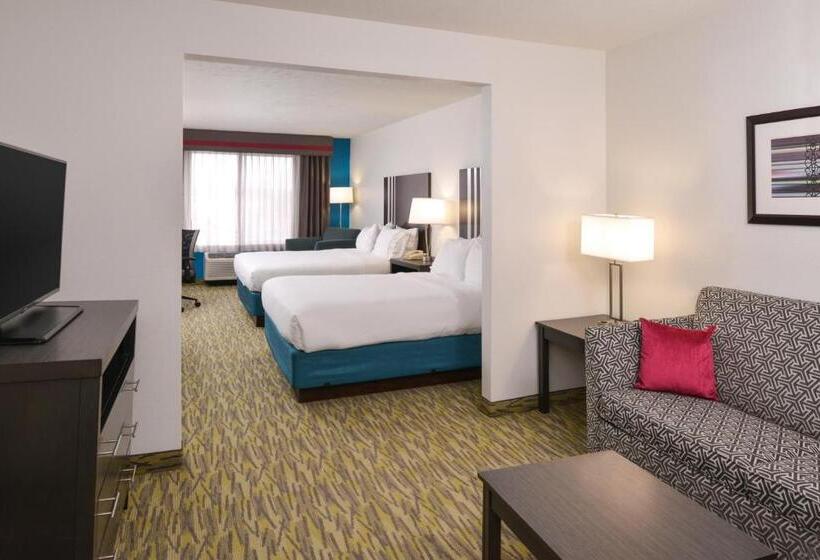 스위트, Holiday Inn Express Hotel & Suites Omaha West, An Ihg
