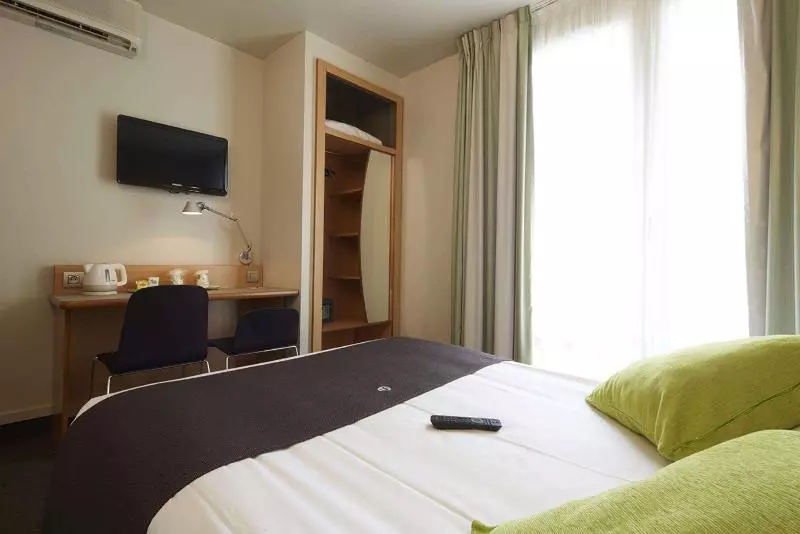اتاق استاندارد با تخت بزرگ, Holiday Inn Quincy, An Ihg