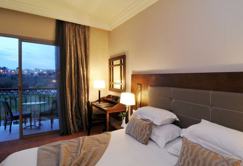 带泳池观景的豪华房, Palais Médina Riad Resort