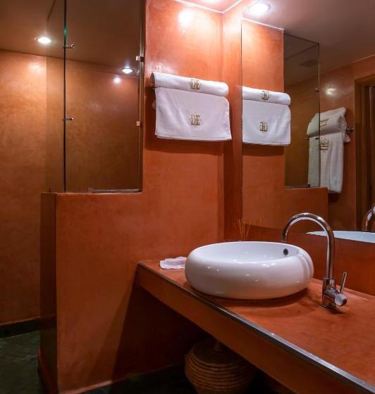 اتاق پرمیوم, Riad L Heure D Eté