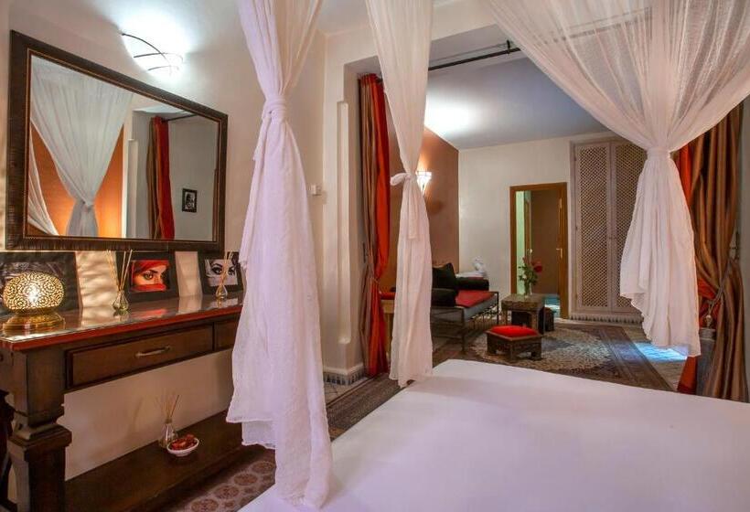 سوییت, Riad L Heure D Eté