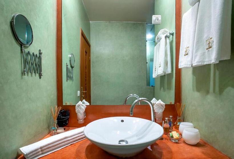 سوییت, Riad L Heure D Eté