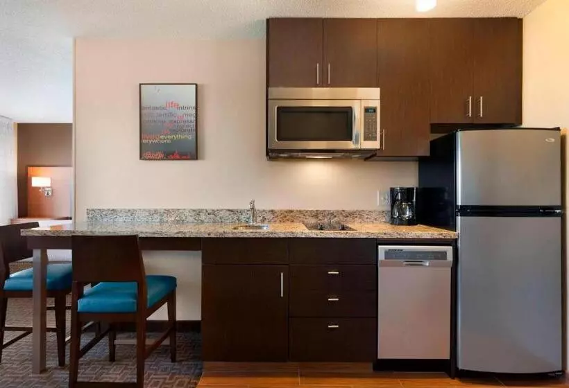 キングサイズベッドのスイートルーム, Towneplace Suites By Marriott Chicago Naperville