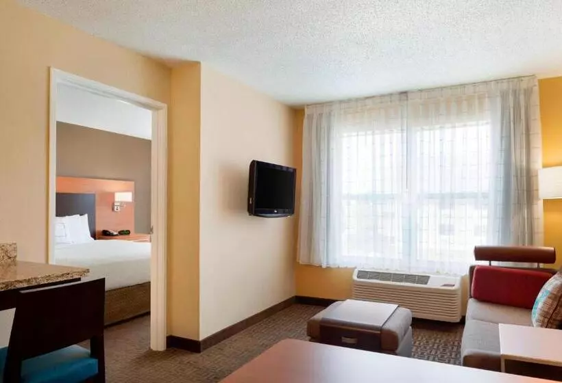 キングサイズベッドのスイートルーム, Towneplace Suites By Marriott Chicago Naperville