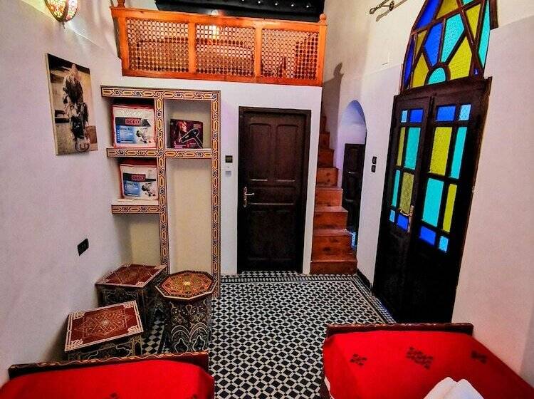 标准间, Riad Farah