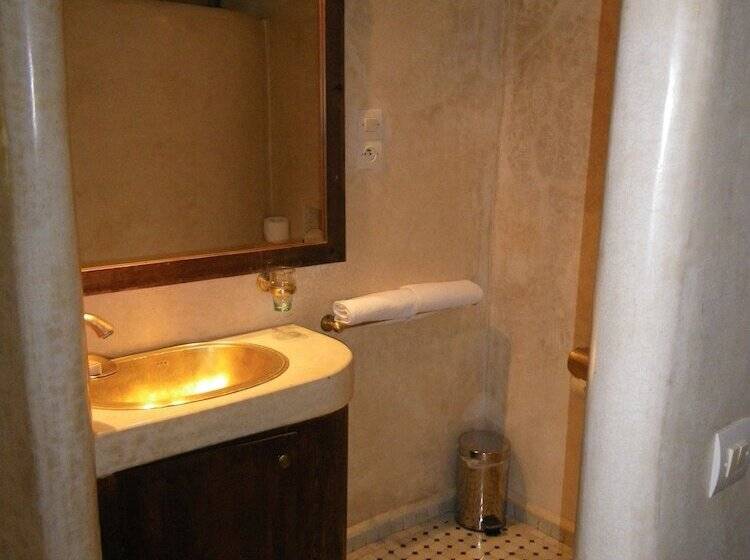 חדר סטנדרט, Riad Thaïs