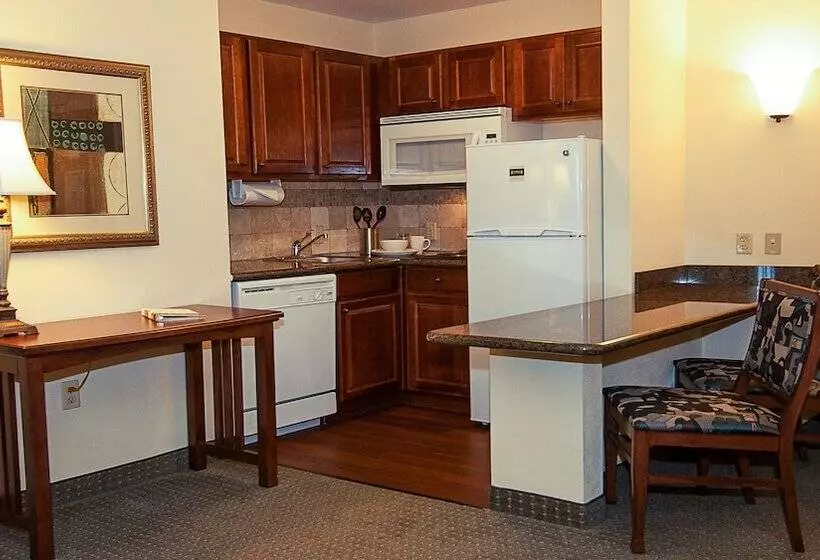スタンダードスタジオ, Staybridge Suites Wichita, An Ihg
