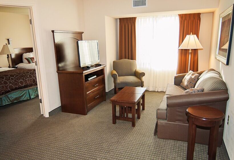 Люкс, Staybridge Suites Wichita, An Ihg