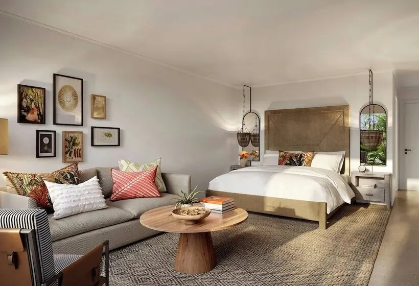 سوییت جونیور با چشم‌انداز استخر, Tamarind By Elegant Hotels