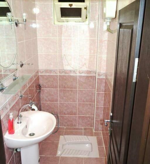 آپارتمان 1 خوابه با بالکن, The Twins Apartmens