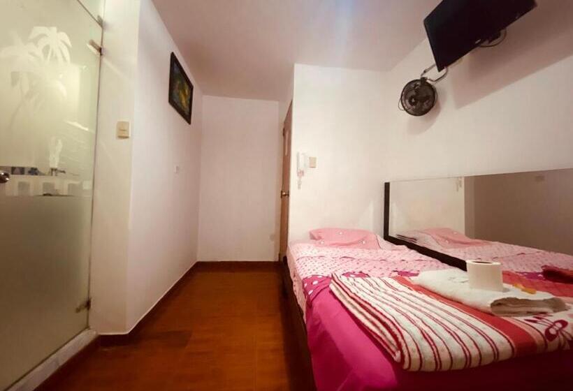 标准单人间, Puerto Bayovar