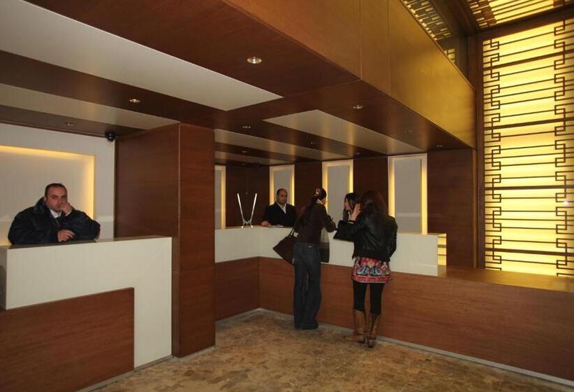 سوئیت 2 خوابه, Britannia Suites