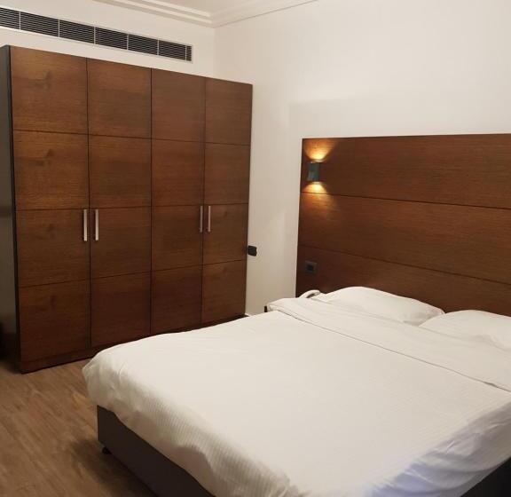 سوئیت 2 خوابه, Britannia Suites