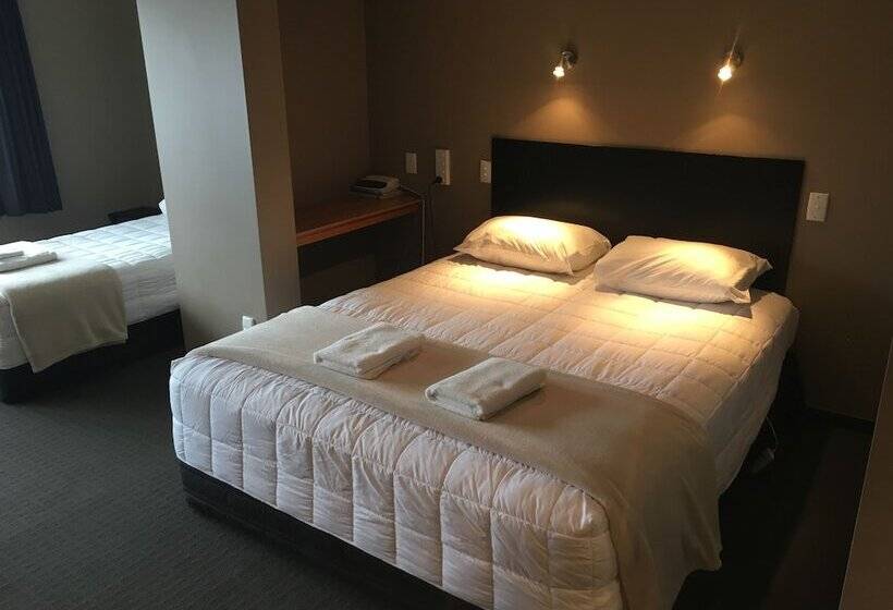 اتاق سوپریور, Fiordland