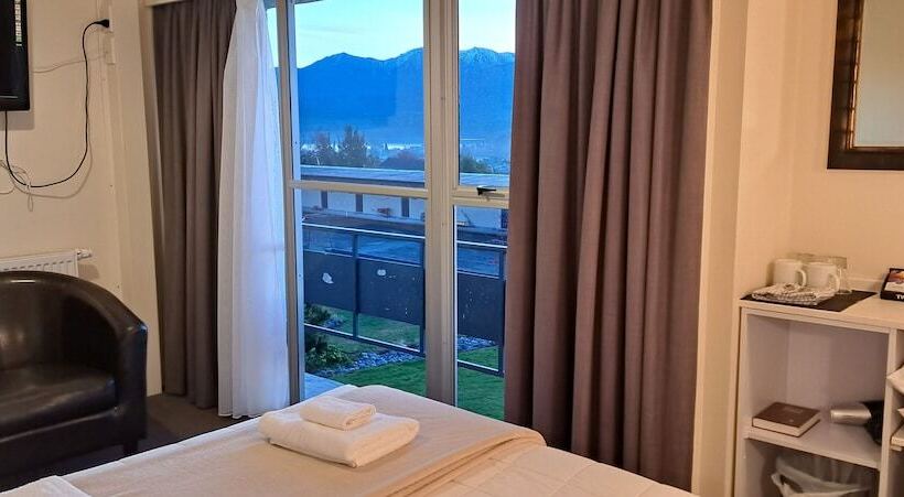 اتاق لوکس, Fiordland