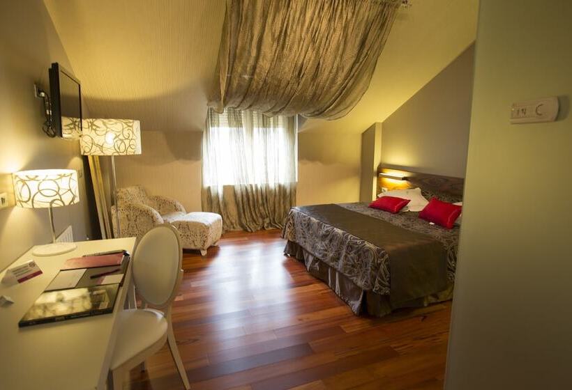 غرفة قياسية, Af Pesquera